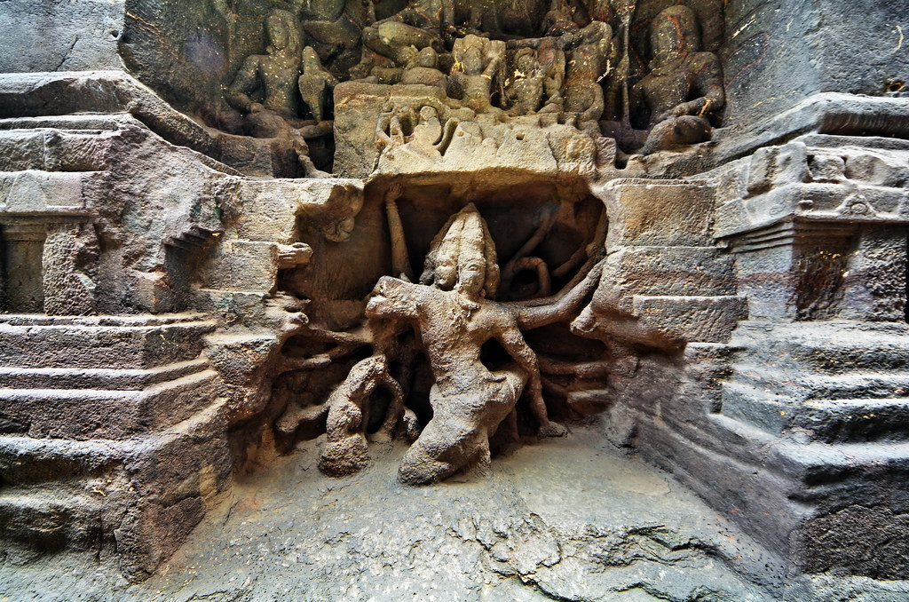 Hidden Science in Temples — Energy, Architecture, and Vibrations