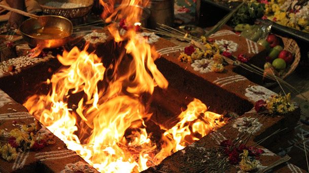 अनंतकाल सूर्य हवन के पीछे छिपा गहरा आध्यात्मिक अर्थ