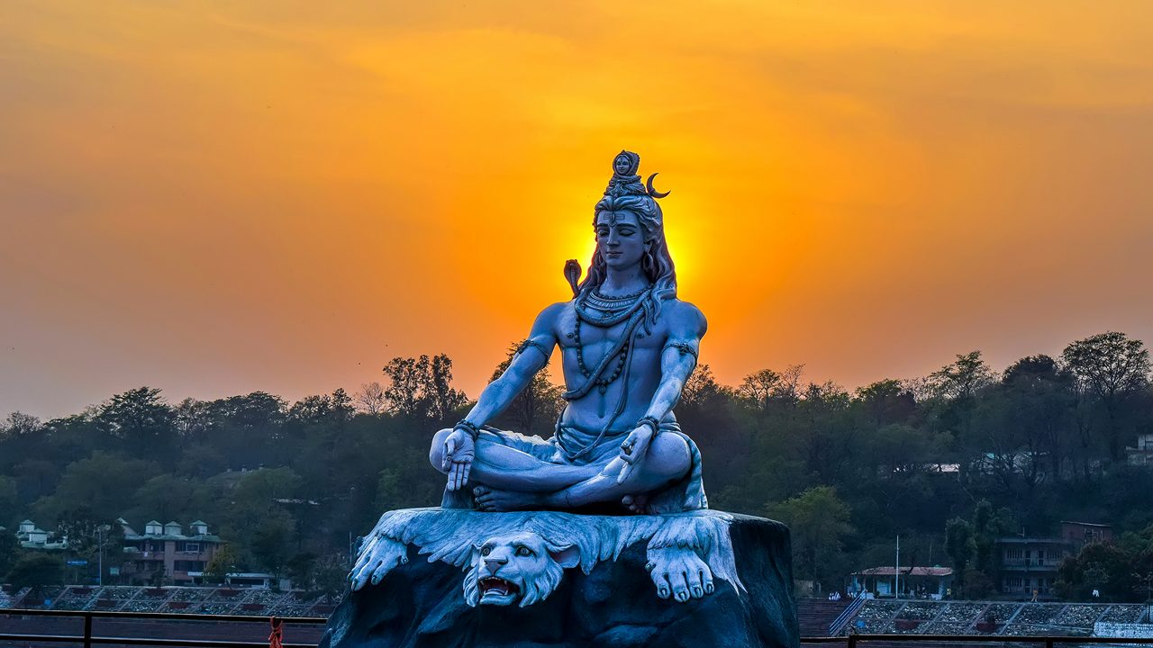 प्रदोष व्रत और शिवरात्रि का धार्मिक महत्व, पूजा और वार्षिक संख्या